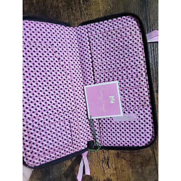 Vera Bradley PINK ELEPHANTS Zip AROUND Wallet CLUTCH Wristlet PURSE Tote NWT - Picture 2 of 6